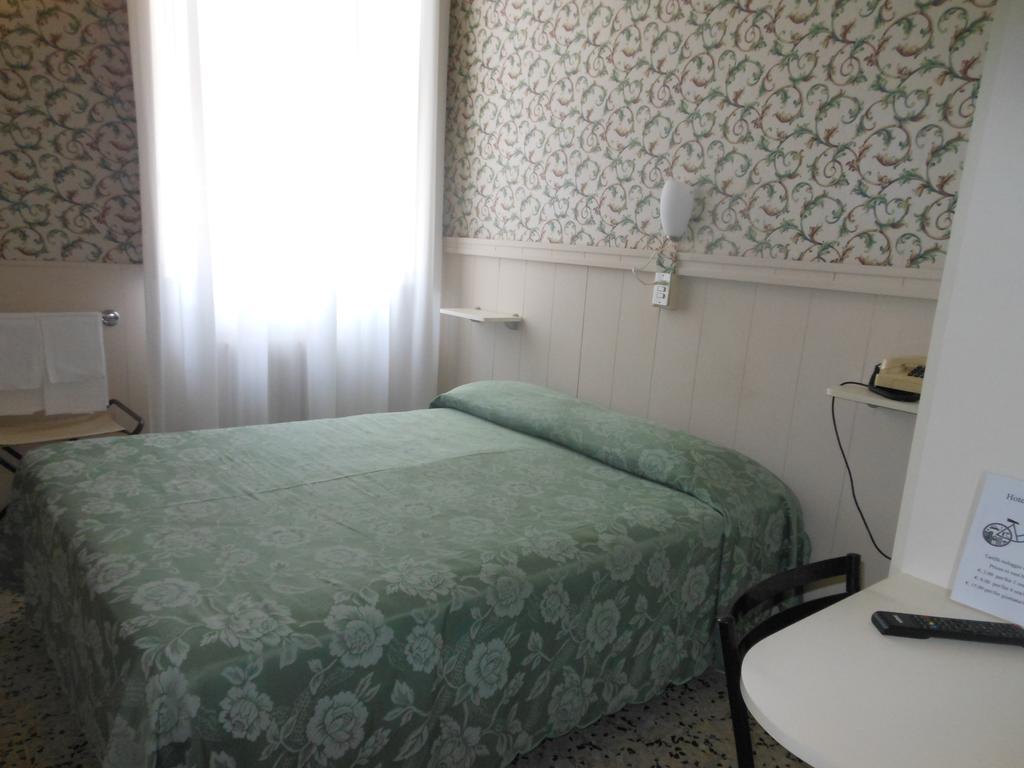Hotel Stipino 루카 객실 사진