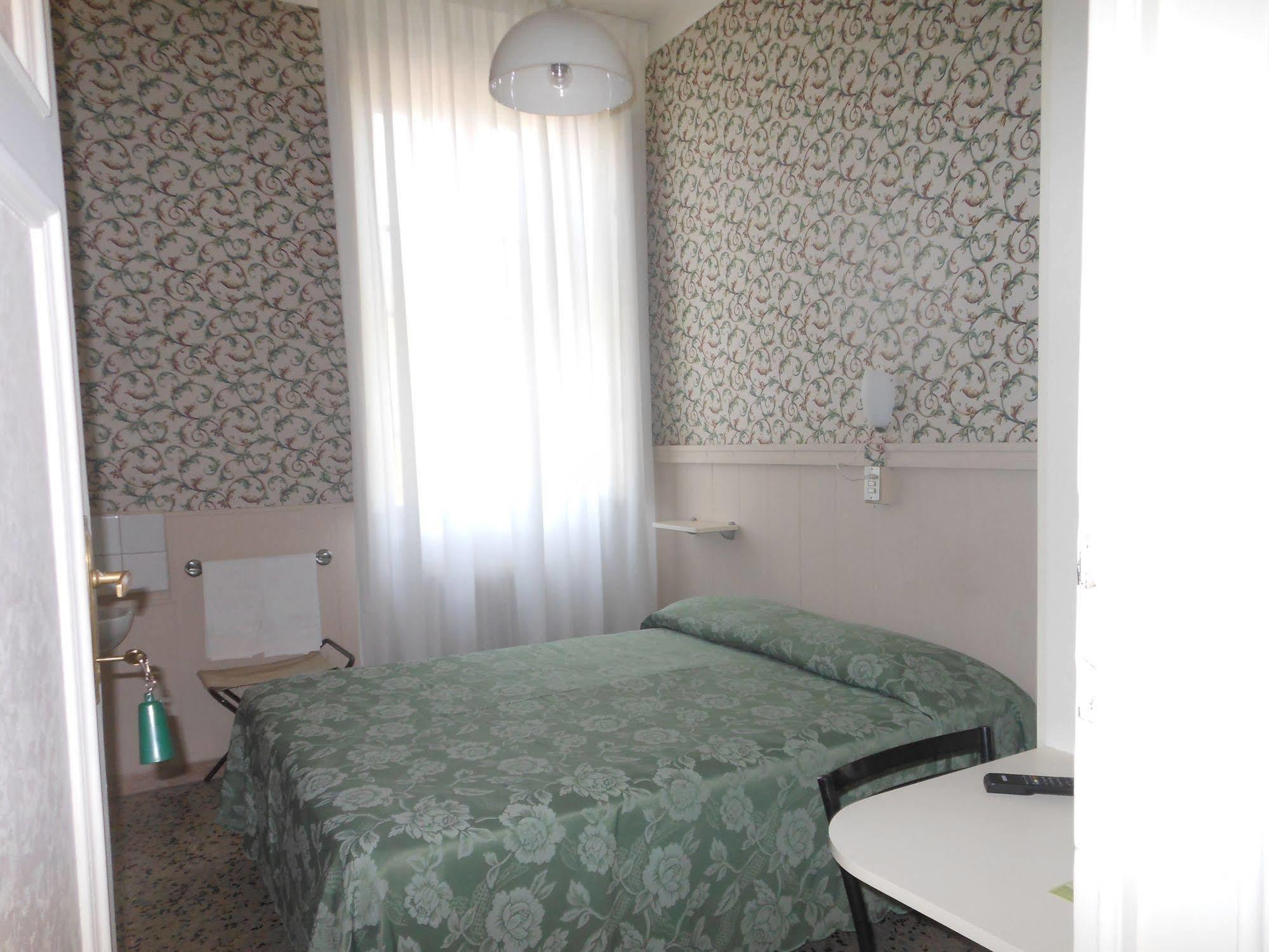 Hotel Stipino 루카 외부 사진